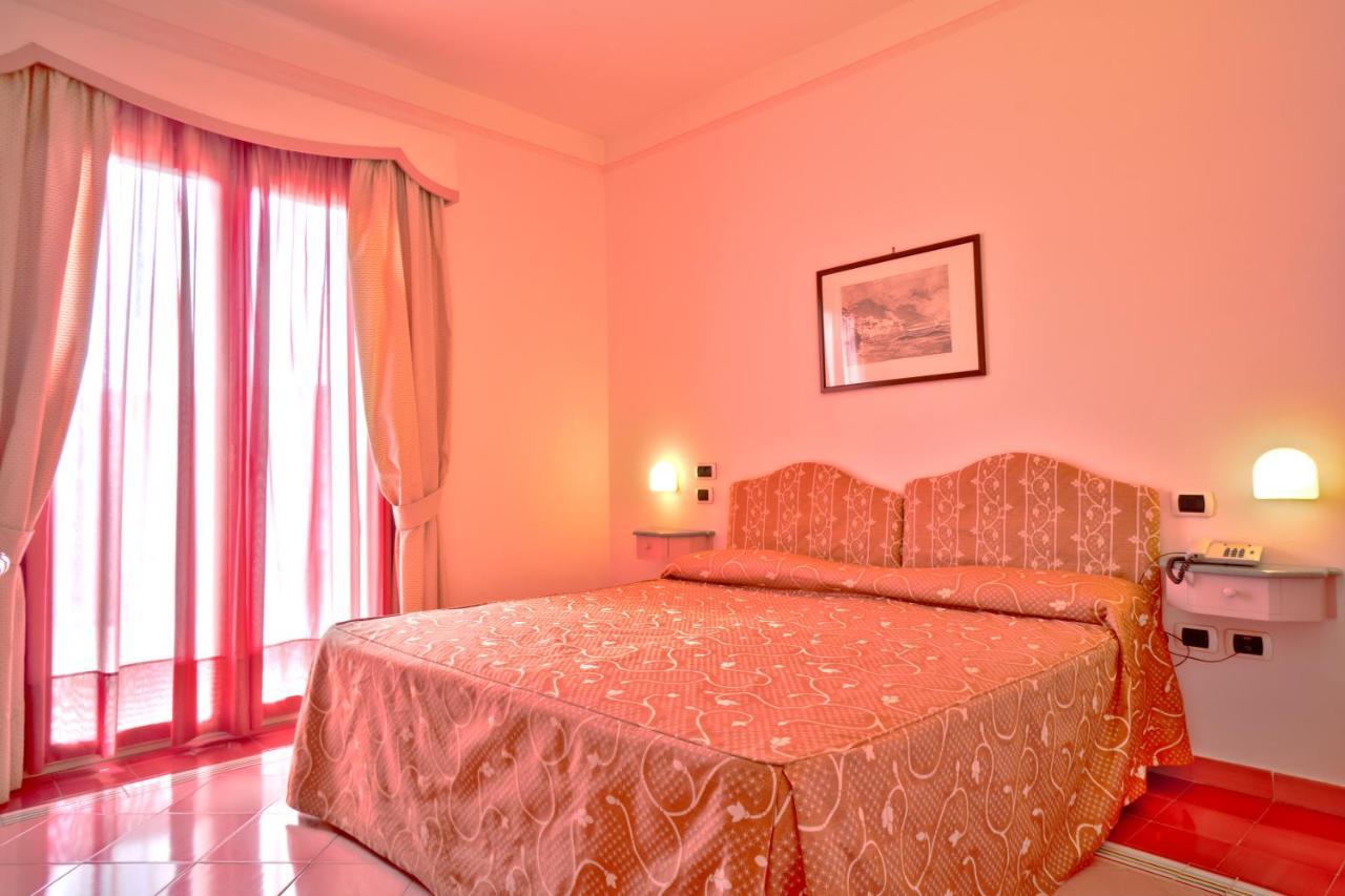 Hotel Santa Caterina Palinuro Eksteriør bilde